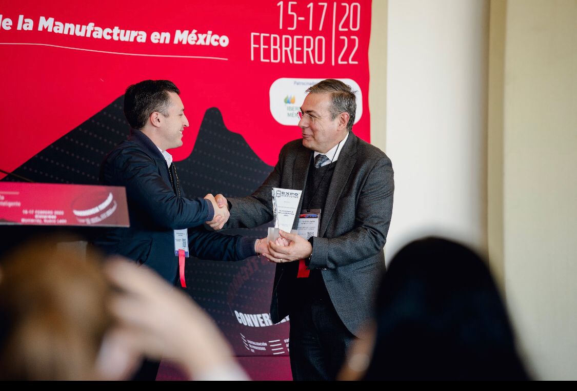 César Jiménez is recognized as “Figure of the Industry”